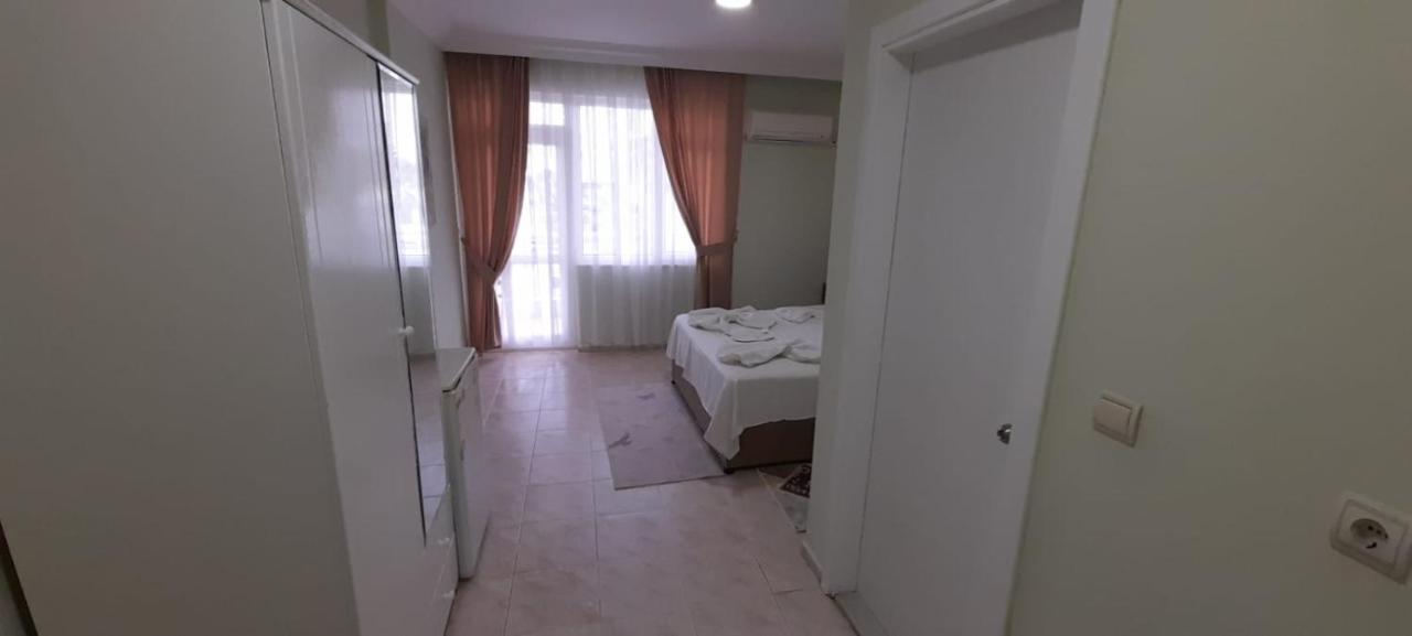 Hotel Villa Granada อันตัลยา ภายนอก รูปภาพ