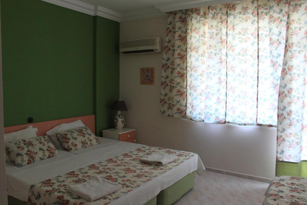 Hotel Villa Granada อันตัลยา ภายนอก รูปภาพ