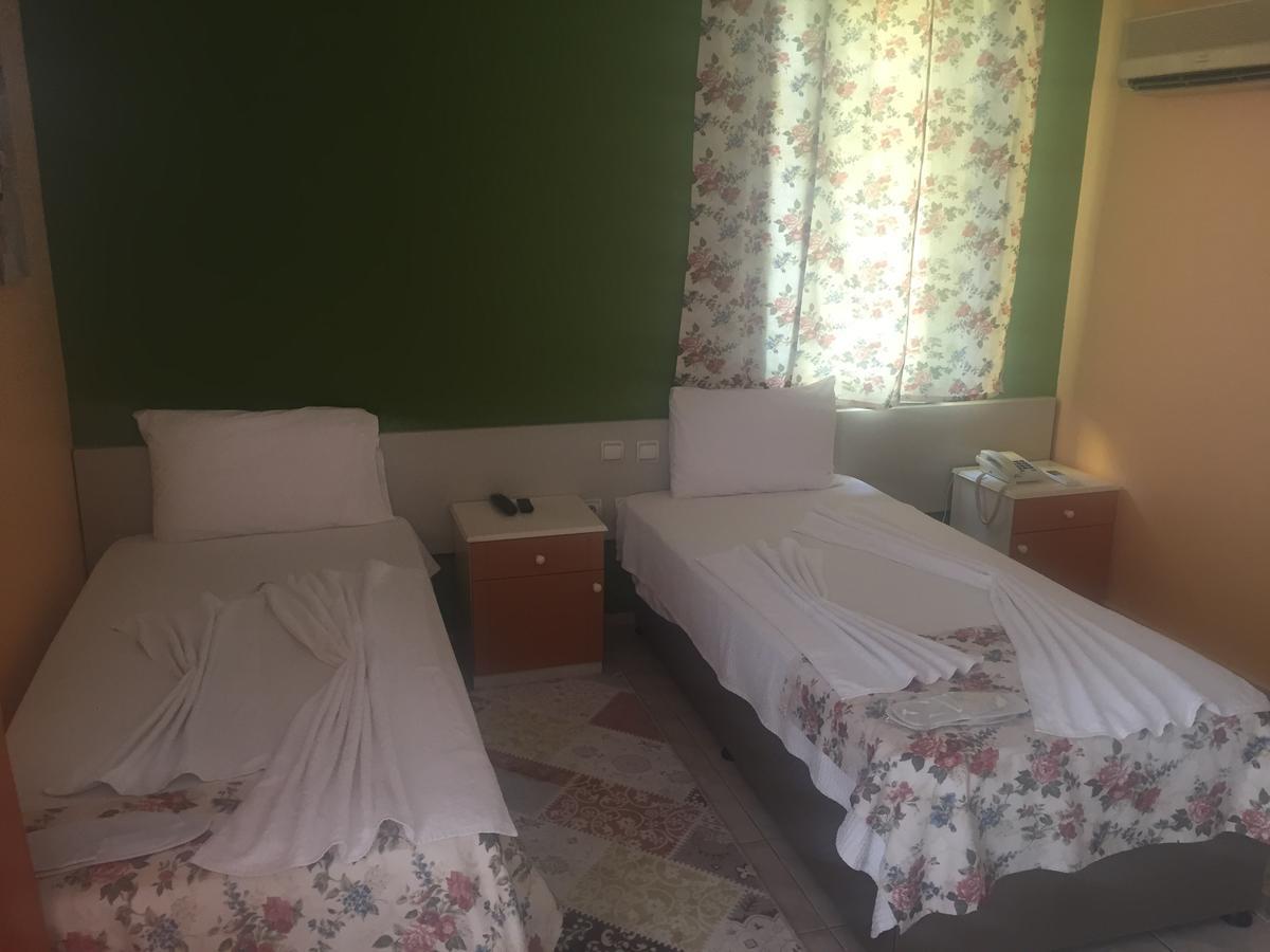 Hotel Villa Granada อันตัลยา ภายนอก รูปภาพ