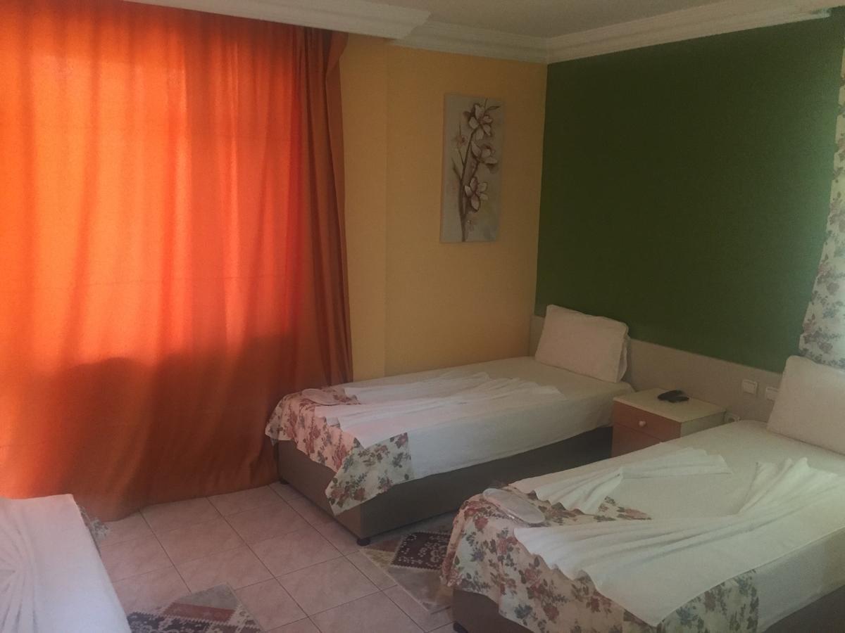 Hotel Villa Granada อันตัลยา ภายนอก รูปภาพ